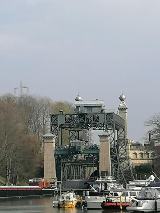 Haus Lupo Am Kanal คาสทร็อป เราเซล ภายนอก รูปภาพ