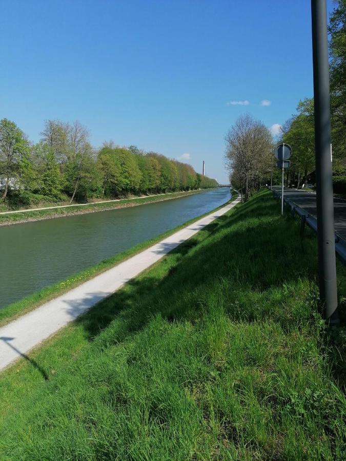 Haus Lupo Am Kanal คาสทร็อป เราเซล ภายนอก รูปภาพ